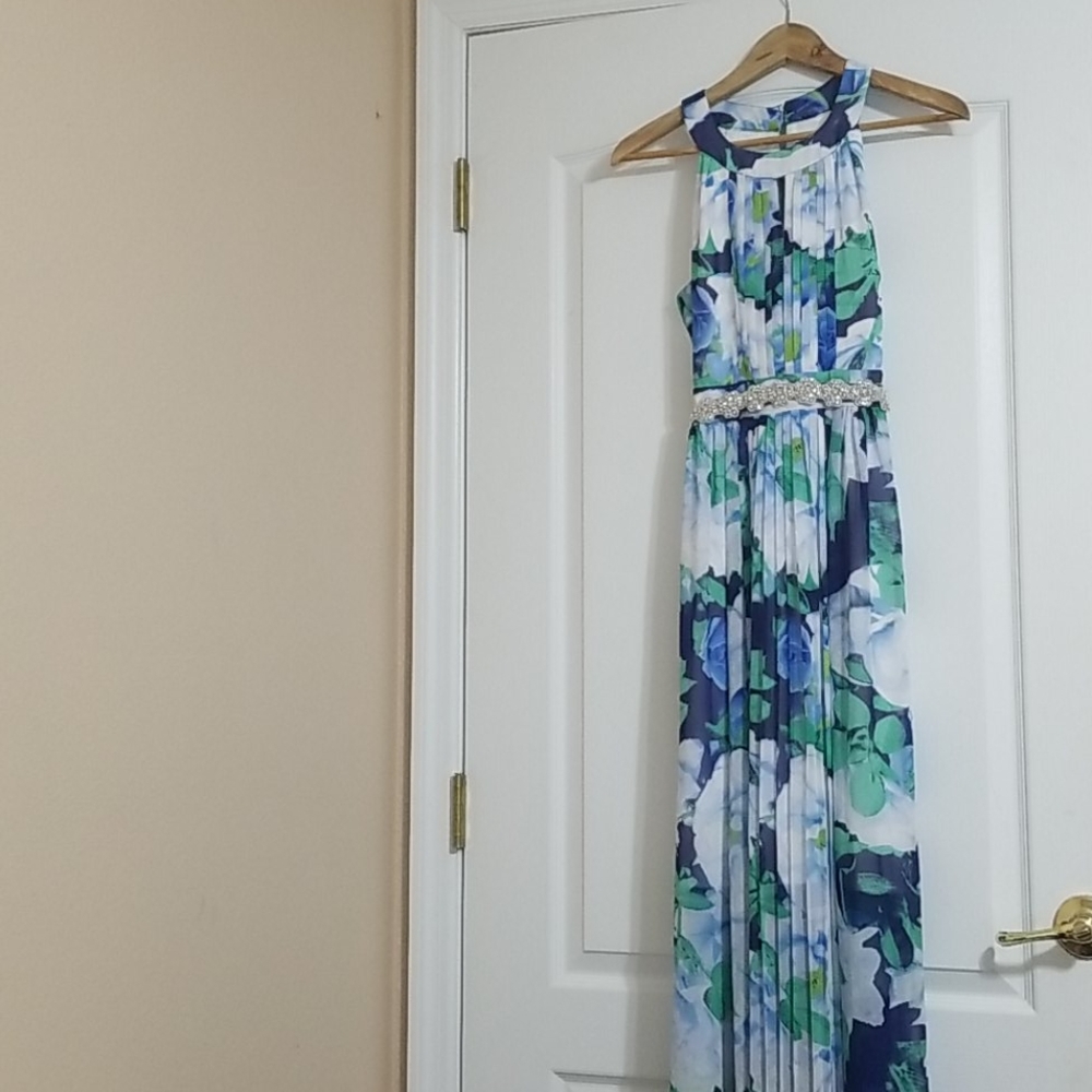 Vince Camuto Floral Keyhole Maxi Dress Size 4